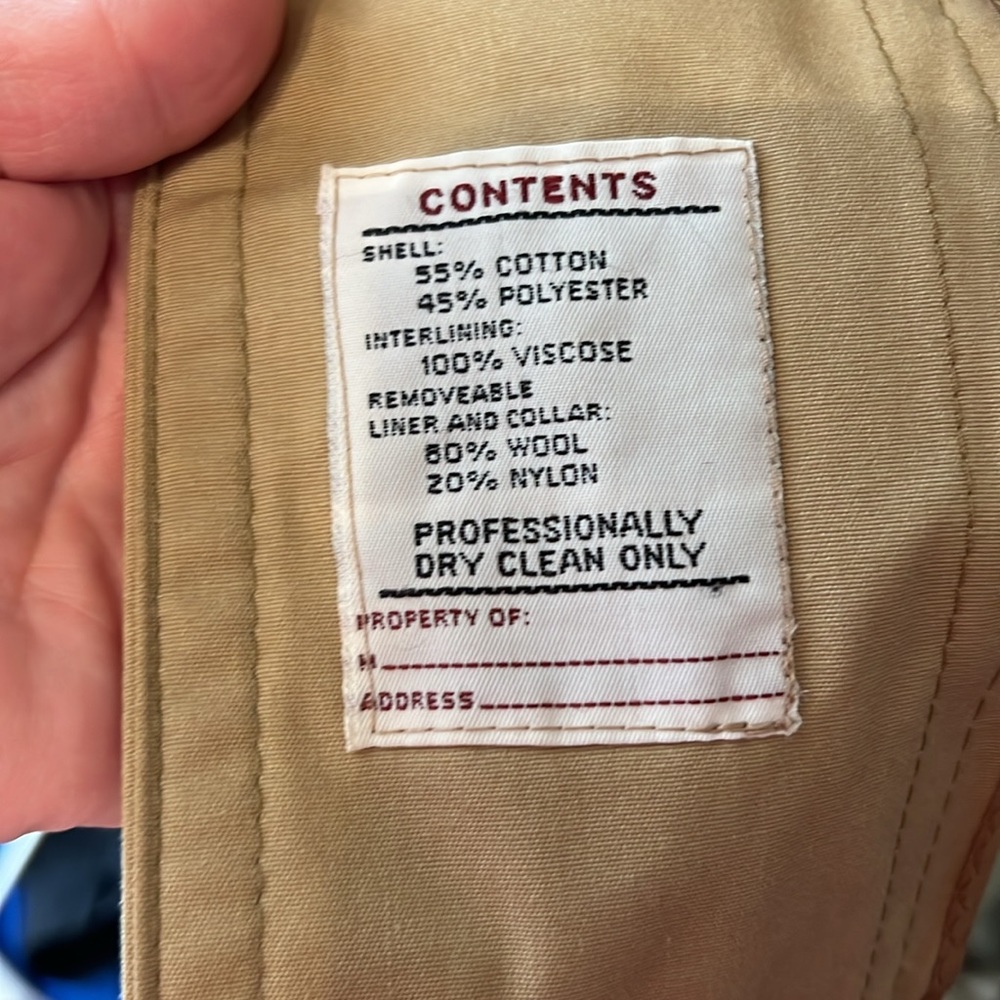 Brown vintage raincoat. - Picture 4 of 16